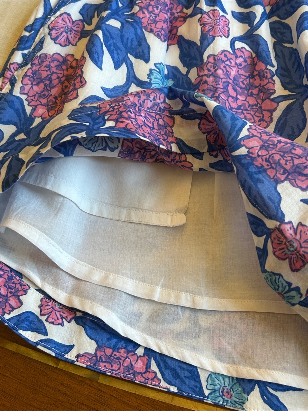 Vineyard Vines Shorts - Picture 6 of 9